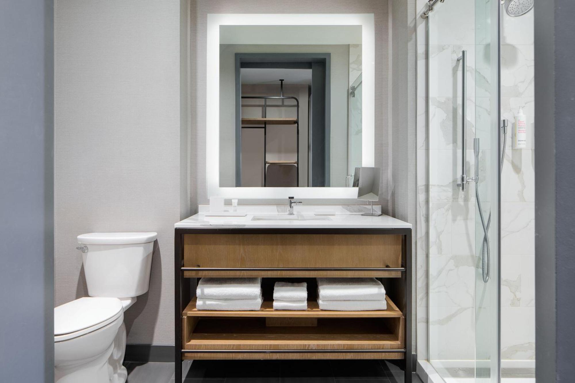 Marriott Dallas Uptown Экстерьер фото