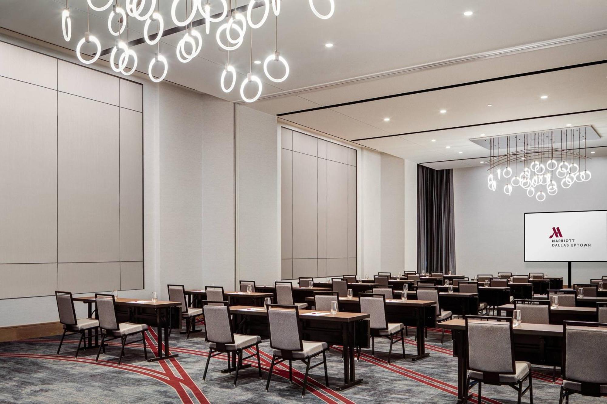 Marriott Dallas Uptown Экстерьер фото