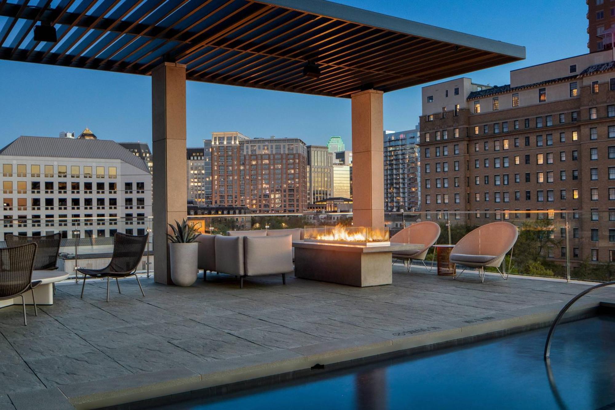 Marriott Dallas Uptown Экстерьер фото